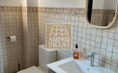 Красивые и просторные двухуровневые апартаменты с панорамным видом.